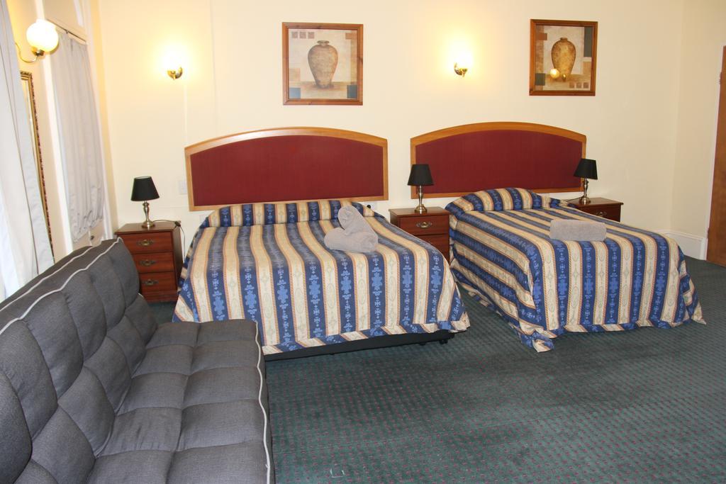 Alpine Heritage Motel Гоулбёрн Экстерьер фото